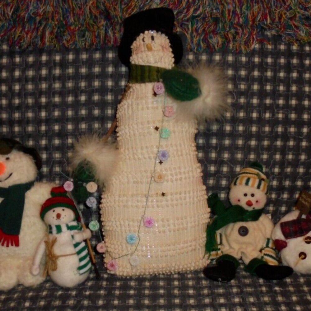 Lot 5 decorative‎ snowmen fabric, fleece, quilt